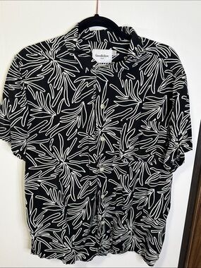 Goodfellow & Co Black Shirt with White Abstract Leaf Print
